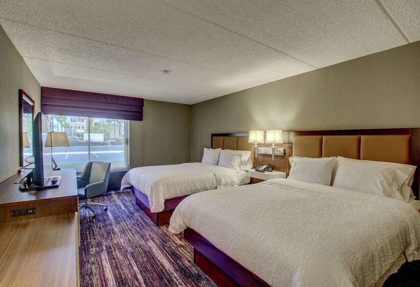 هتل Hampton Inn San Diegokearny Mesa