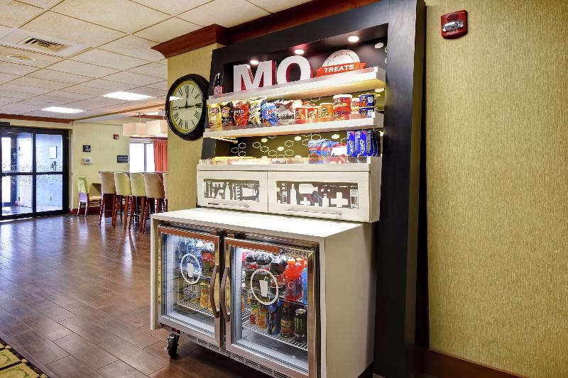 هتل Hampton Inn St. Louis/westport