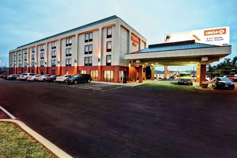 هتل Hampton Inn St. Louis/westport