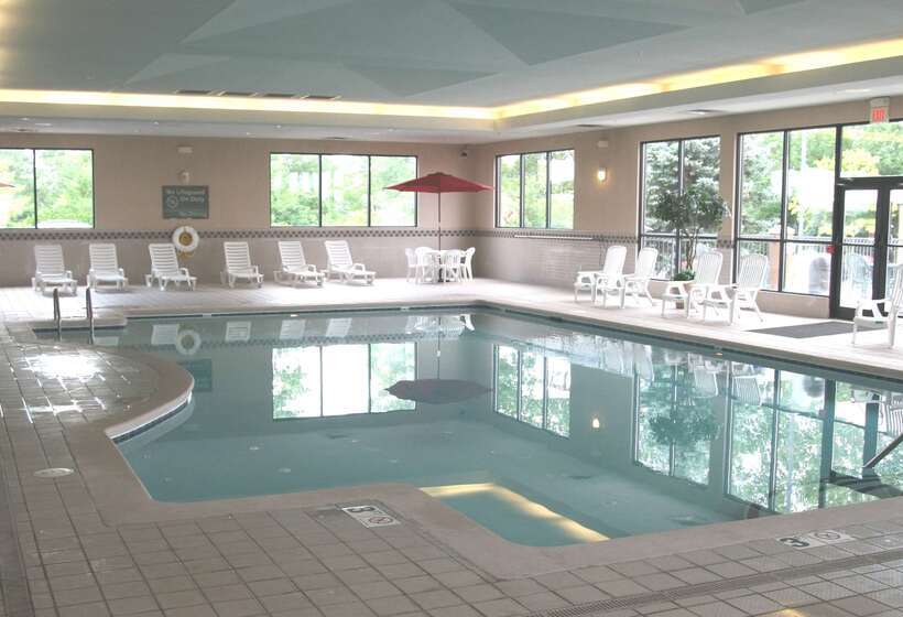 هتل Hampton Inn Toledo South/maumee