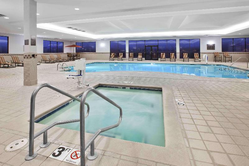 هتل Hampton Inn Toledo South/maumee