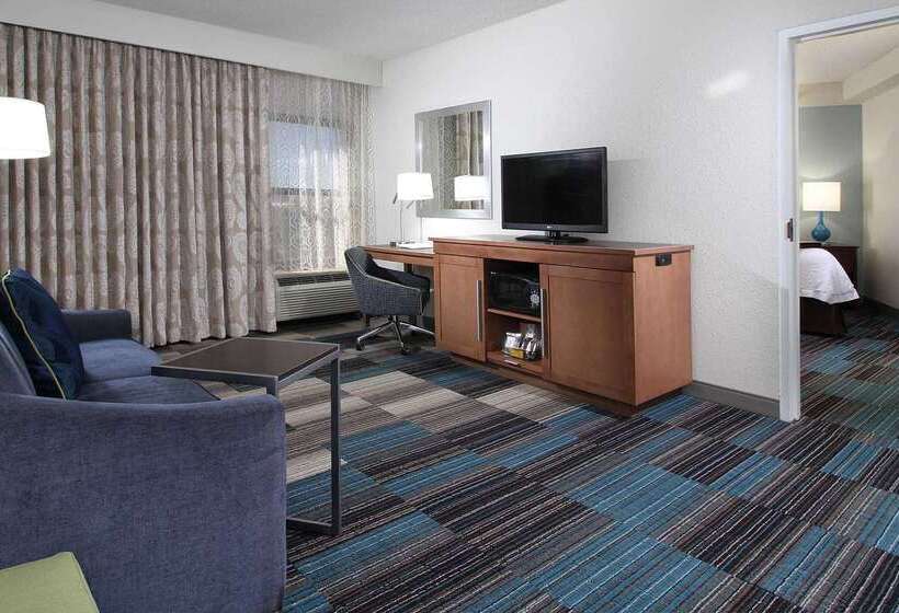 هتل Hampton Inn Tucsonairport