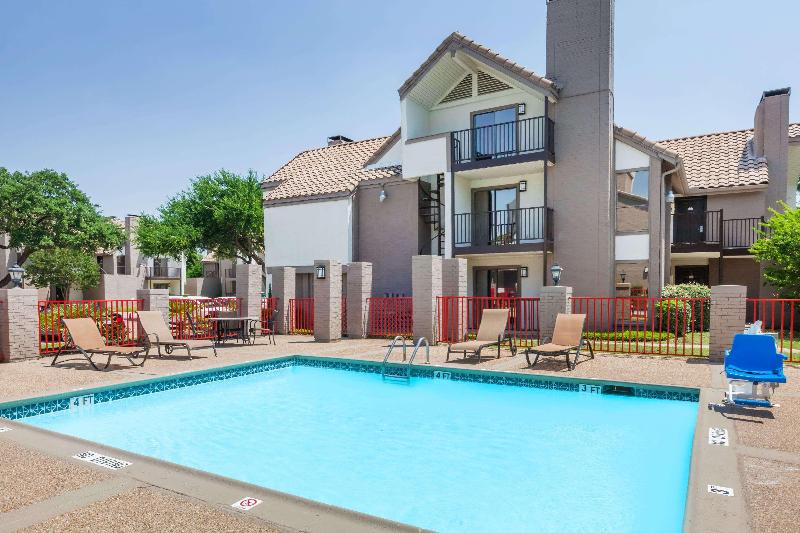 בית מלון כפרי Hawthorn Extended Stay By Wyndham Dallas