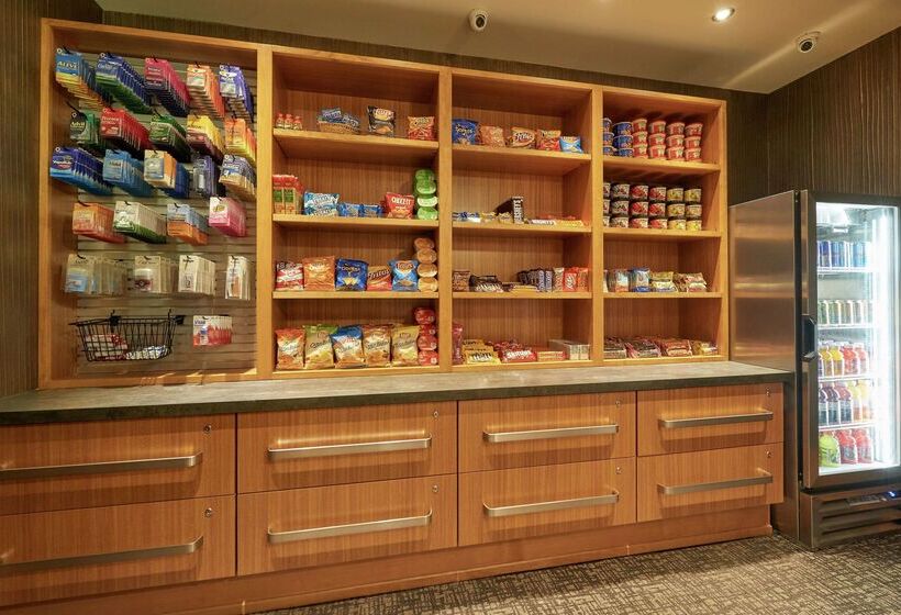 هتل Doubletree By Hilton Akron Fairlawn