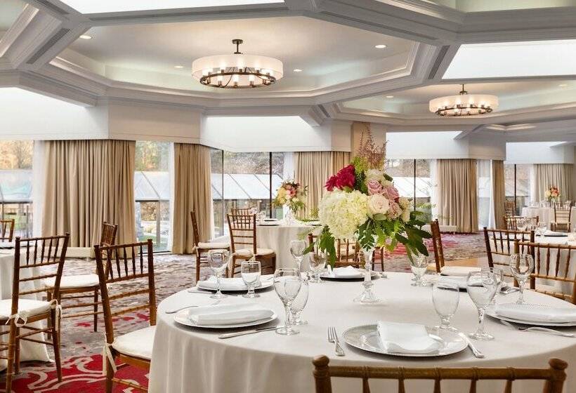 هتل Hilton Boston/dedham