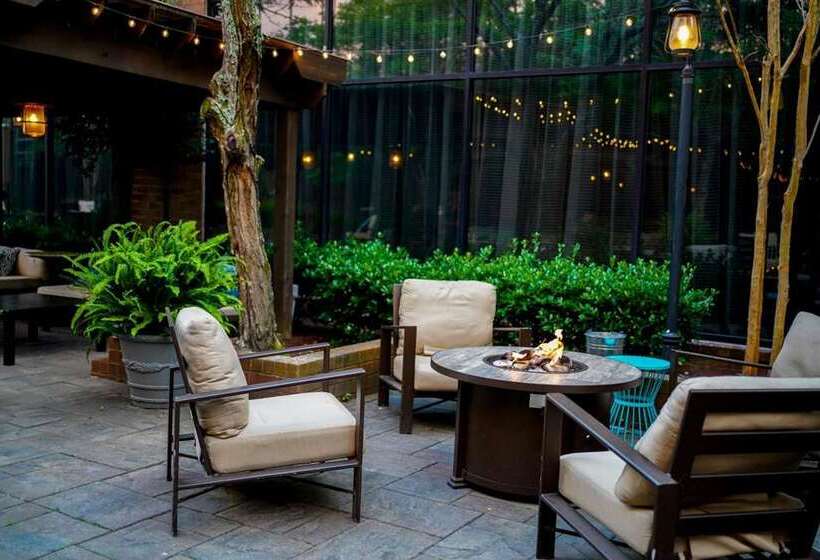 هتل Hilton Greenville