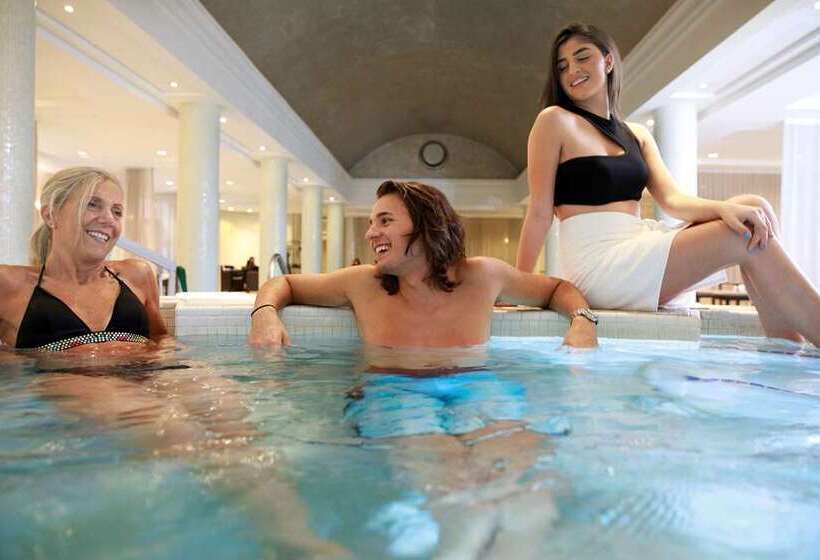 Отель Hilton Short Hills