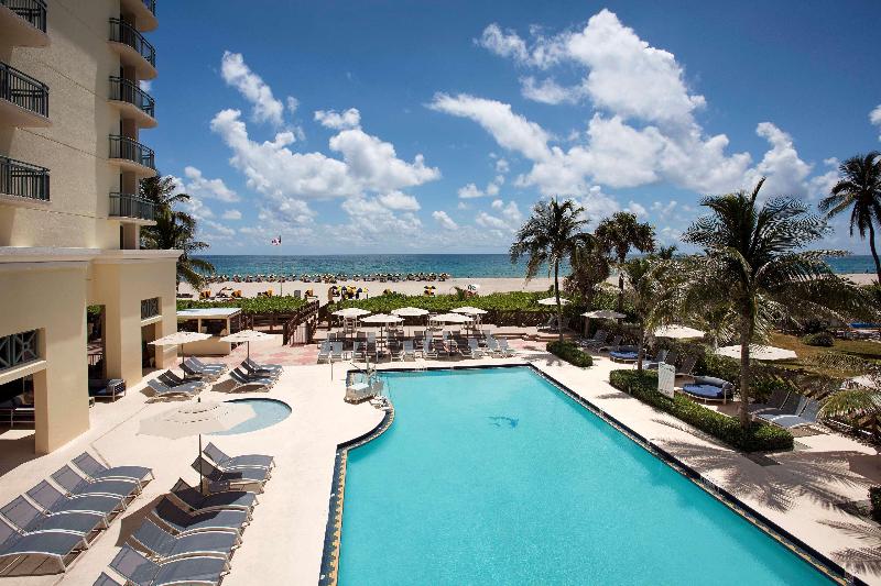 فندق The Singer Oceanfront Resort, Curio Collection By Hilton