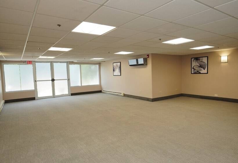 בית מלון כפרי Holiday Inn & Suites Chicago Carol Stream Wheaton, An Ihg