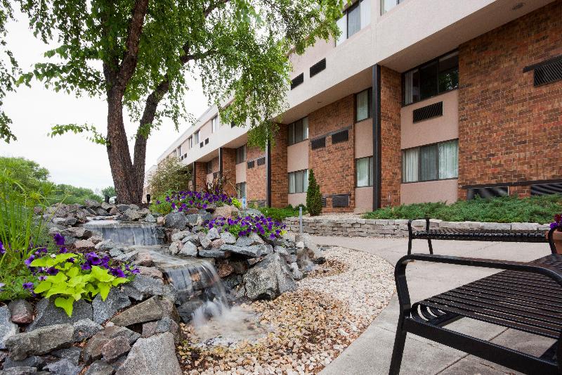 هتل Holiday Inn & Suites St. Cloud, An Ihg