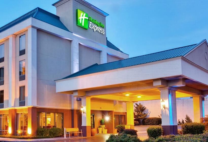 هتل Holiday Inn Express Memphis Medical Center  Midtown