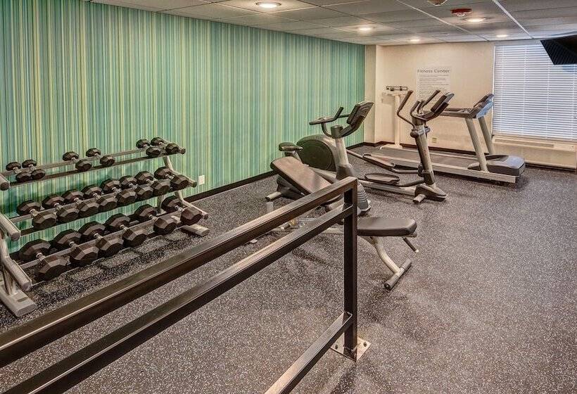 هتل Holiday Inn Express Memphis Medical Center   Midtown, An Ihg