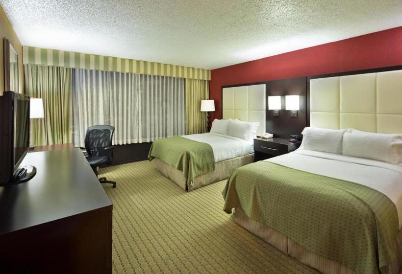 هتل Holiday Inn  & Suites Nashua, An Ihg