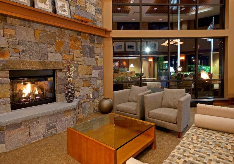 هتل Holiday Inn Resort Lake George, An Ihg