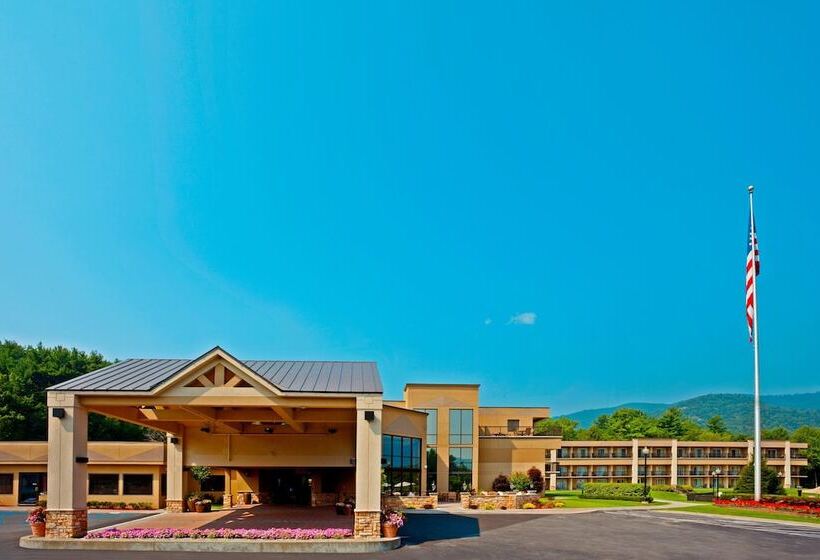 هتل Holiday Inn Resort Lake George, An Ihg