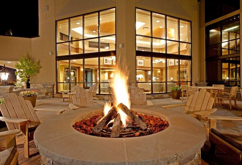 هتل Holiday Inn Resort Lake George, An Ihg