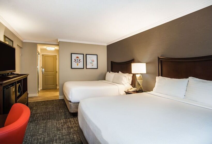 هتل Holiday Inn Resort Lake George, An Ihg
