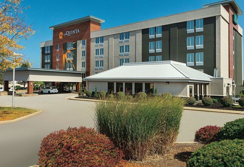 هتل La Quinta By Wyndham Cleveland Airport West