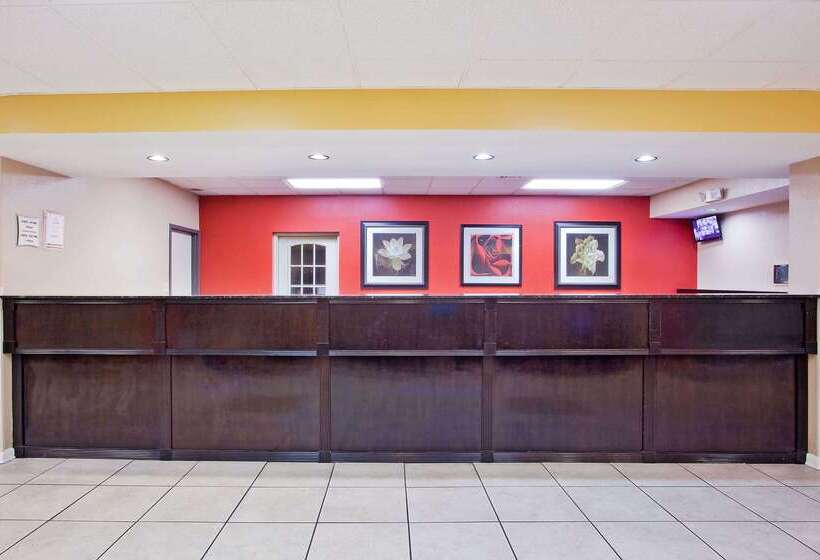 هتل La Quinta By Wyndham Memphis Airport Graceland