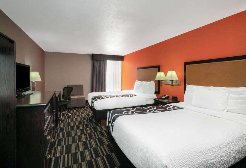هتل La Quinta By Wyndham Memphis Airport Graceland