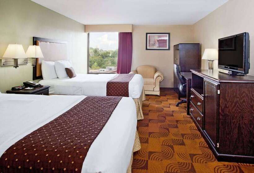 هتل La Quinta By Wyndham Memphis Airport Graceland