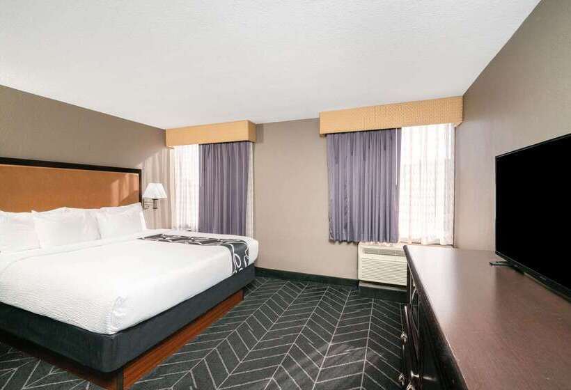 Hotel La Quinta Inn & Suites By Wyndham Memphis Airport Graceland