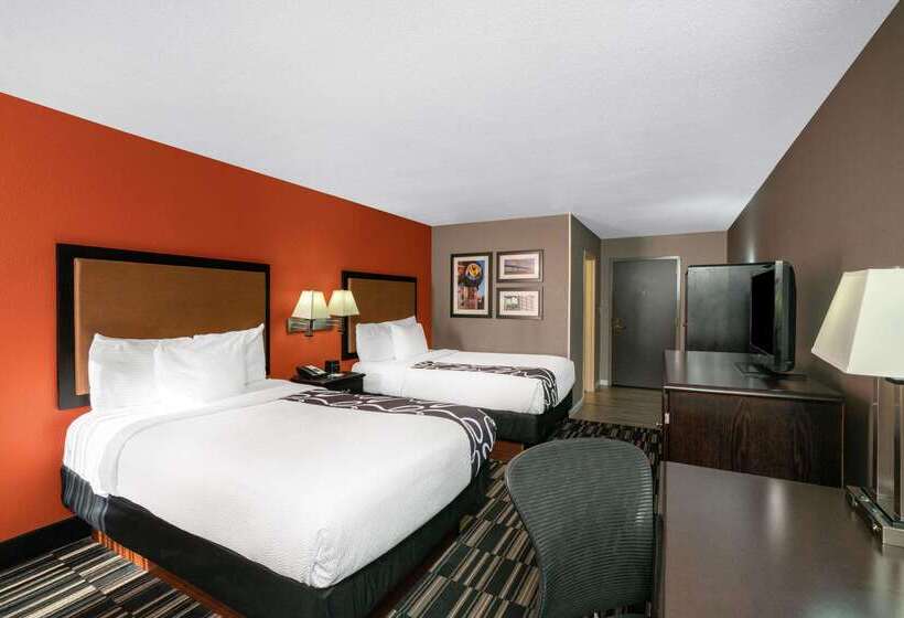 هتل La Quinta By Wyndham Memphis Airport Graceland