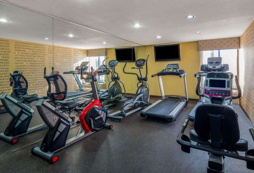 فندق La Quinta By Wyndham Oakland Airport Coliseum