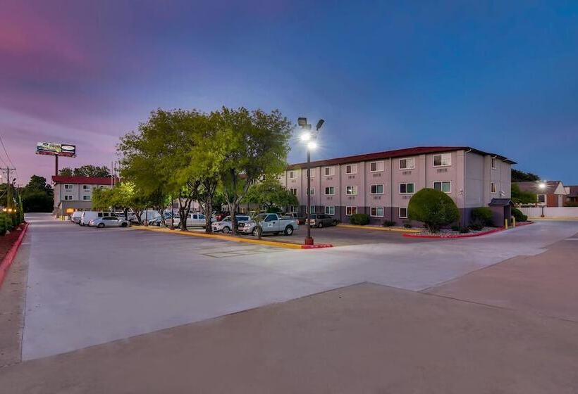 هتل Orangewood Inn And Suites Midtown