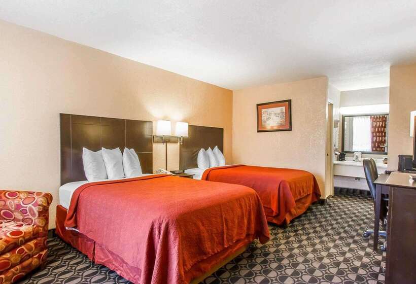 호텔 Quality Inn Ada Near University