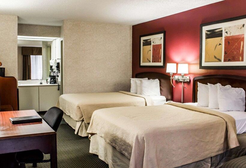 호텔 Quality Inn Roanoke Near Lake Gaston