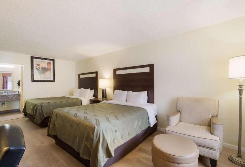 호텔 Quality Inn & Suites Conference Center Statesboro Historic District