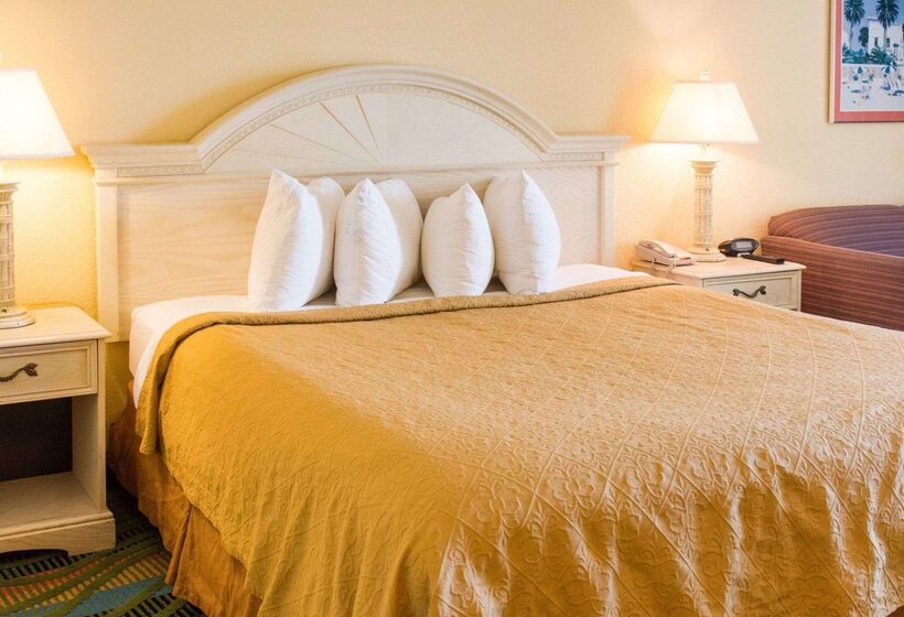 Otel Quality Inn & Suites Oceanfront