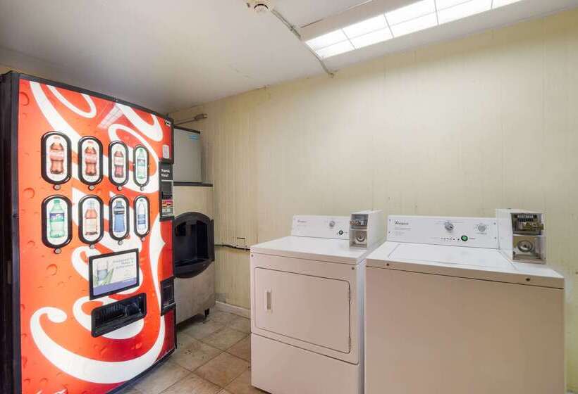 호텔 Quality Inn & Suites Conference Center Statesboro Historic District