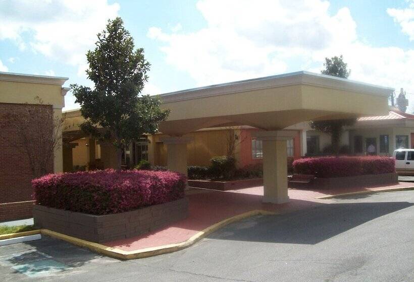 호텔 Quality Inn & Suites Conference Center Statesboro Historic District