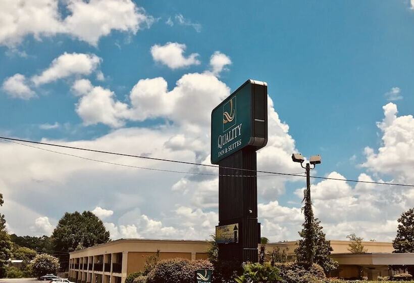 호텔 Quality Inn & Suites Conference Center Statesboro Historic District