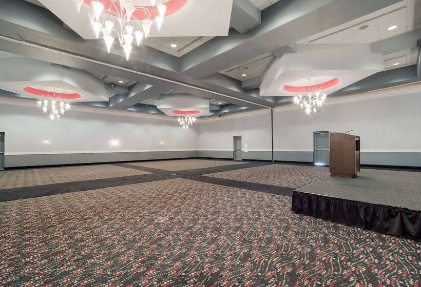 호텔 Quality Inn & Suites Conference Center Statesboro Historic District