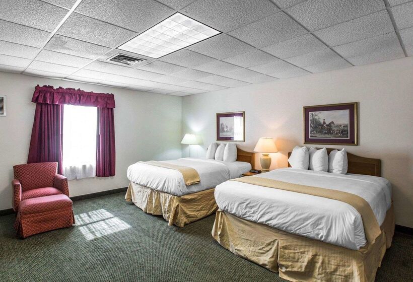 호텔 Quality Inn & Suites
