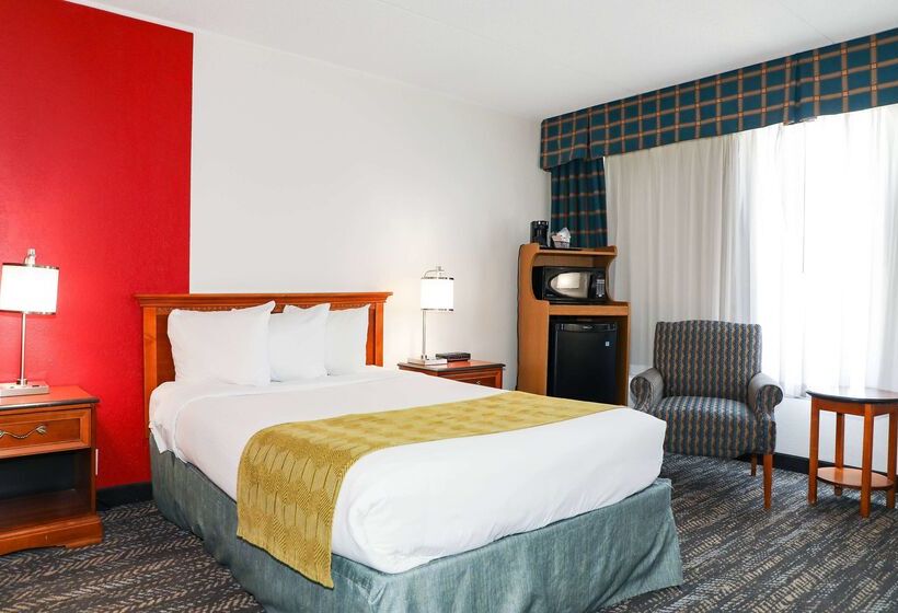 هتل Ramada By Wyndham Cumberland Downtown