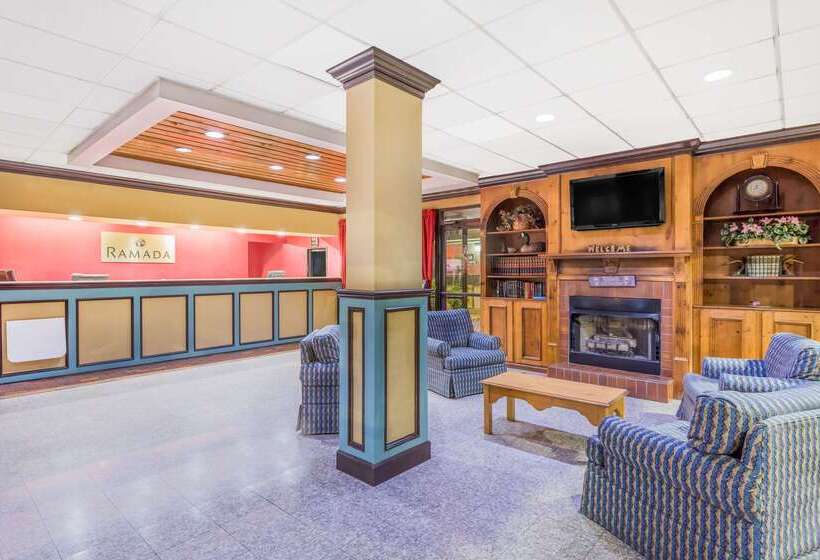 هتل Ramada By Wyndham Macon