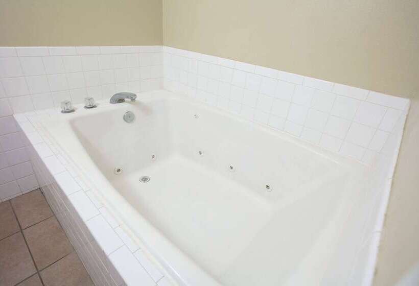 هتل Ramada By Wyndham Odessa Near University Of Texas Permian
