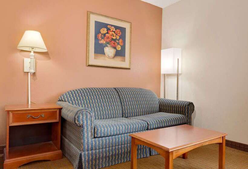 בית מלון כפרי Ramada By Wyndham Provo
