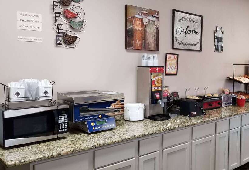 هتل Ramada By Wyndham & Suites Warner Robins