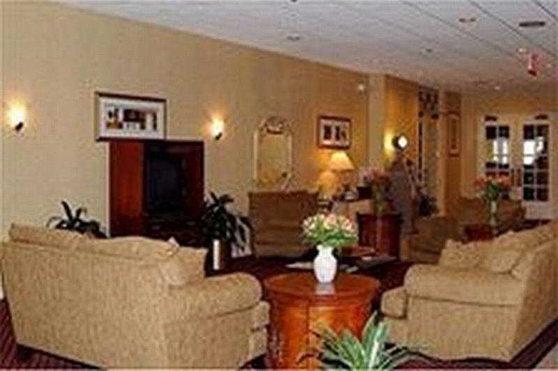 Отель Towneplace Suites By Marriott East Hartford