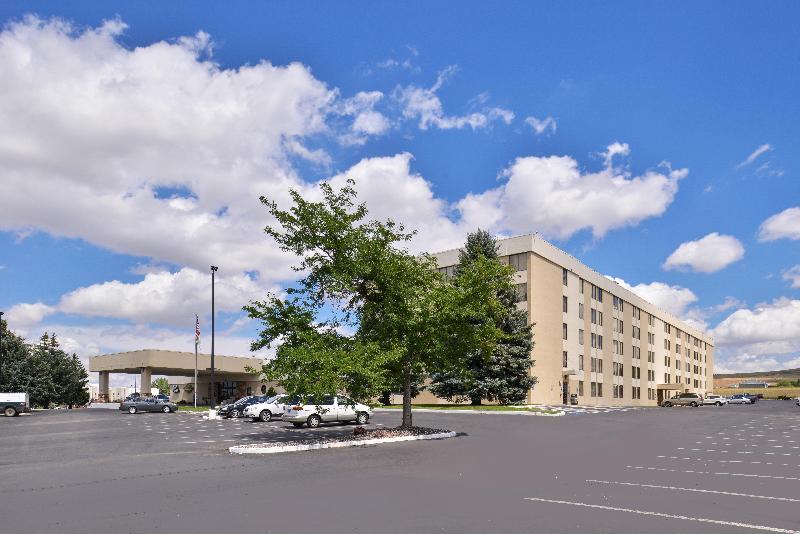 Ramada Plaza By Wyndham Sheridan Hotel & Convention Center