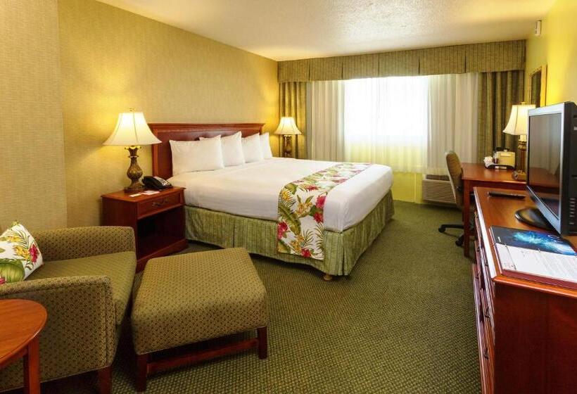 هتل Ramada Plaza By Wyndham Waikiki