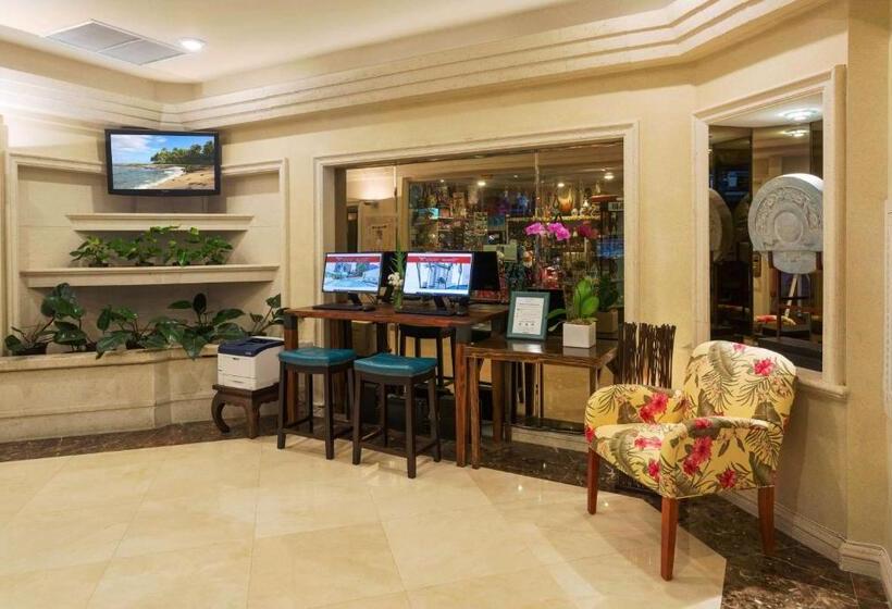 هتل Ramada Plaza By Wyndham Waikiki