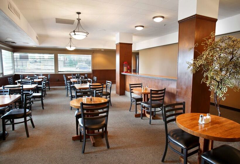 בית מלון כפרי Red Lion Inn & Suites Olympia, Governor