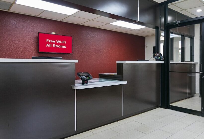 Отель Red Roof Inn Forsyth