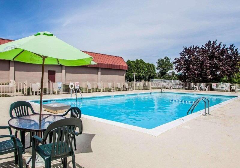 فندق Red Roof Inn Reading